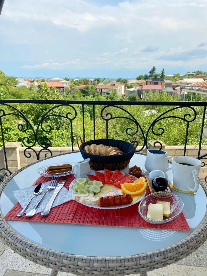 Hotel Orange Кутаиси Екстериор снимка