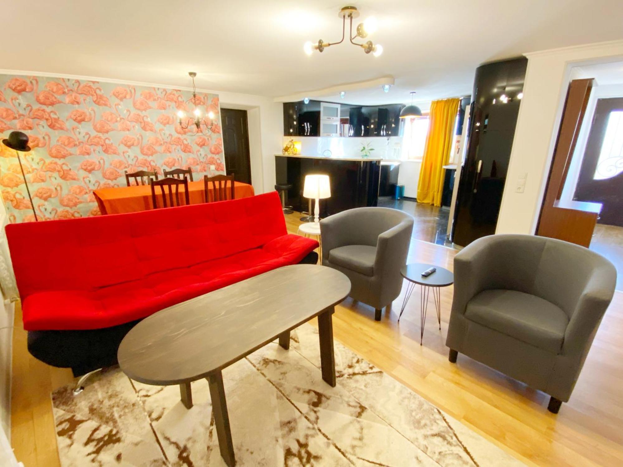 Hotel Orange Кутаиси Екстериор снимка